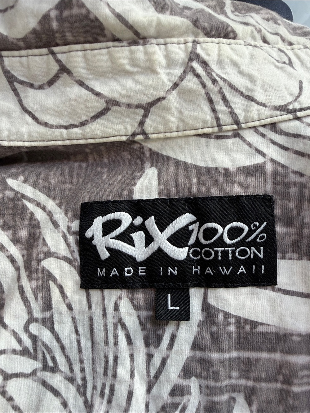 Men’s Rix Aloha Button Up Shirt - Picture 8 of 9